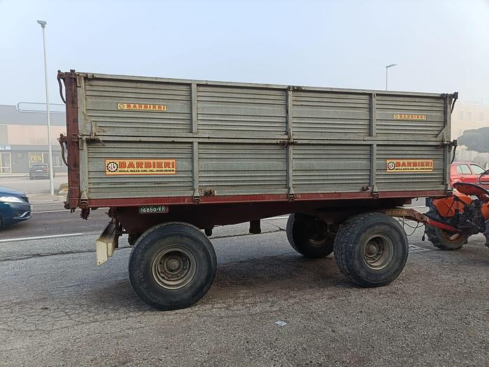 Usato Rimorchio Barbieri trilaterale da 50 quintali