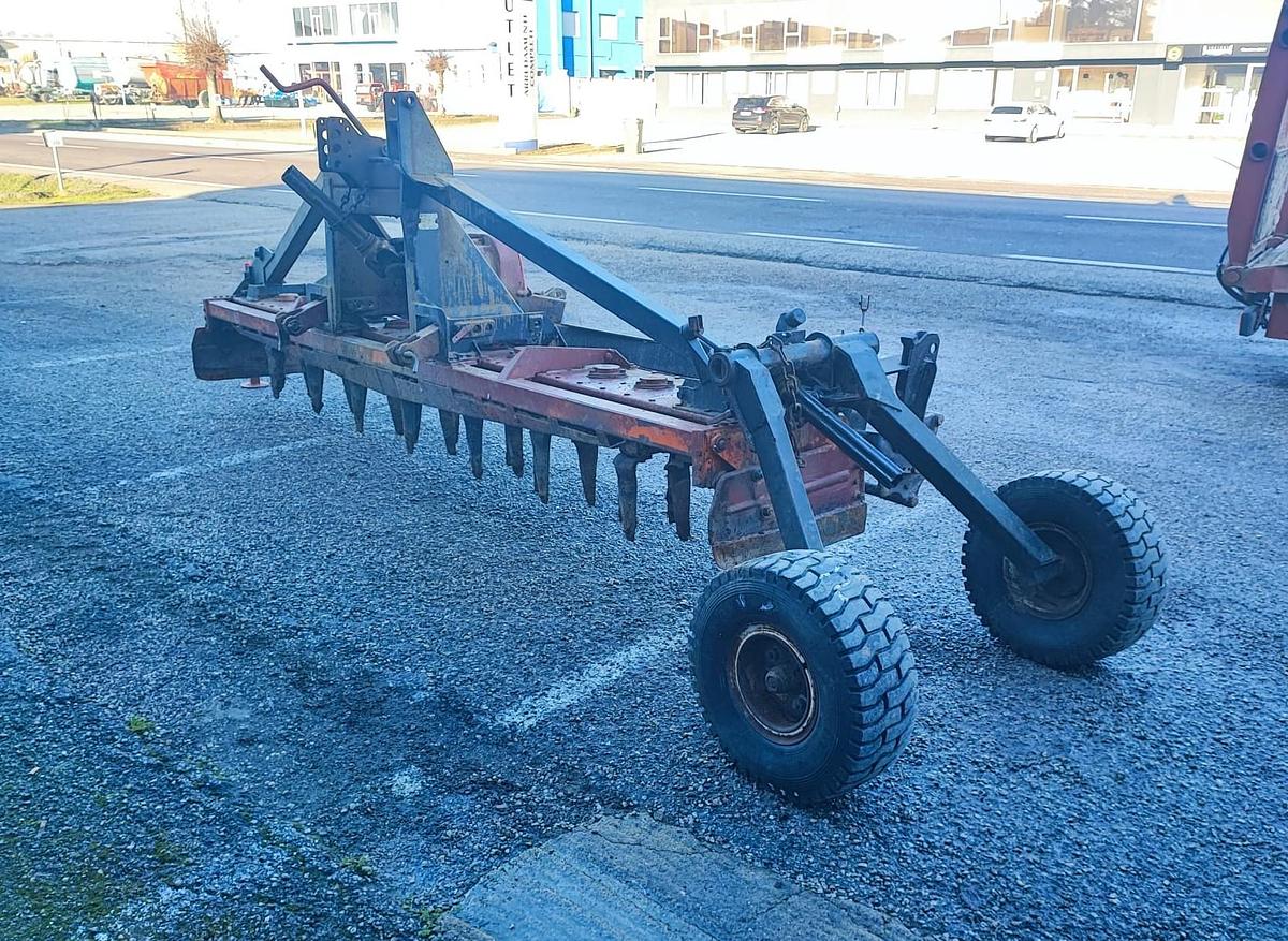 Usato Erpice rotante Schwartz 4m revisionato