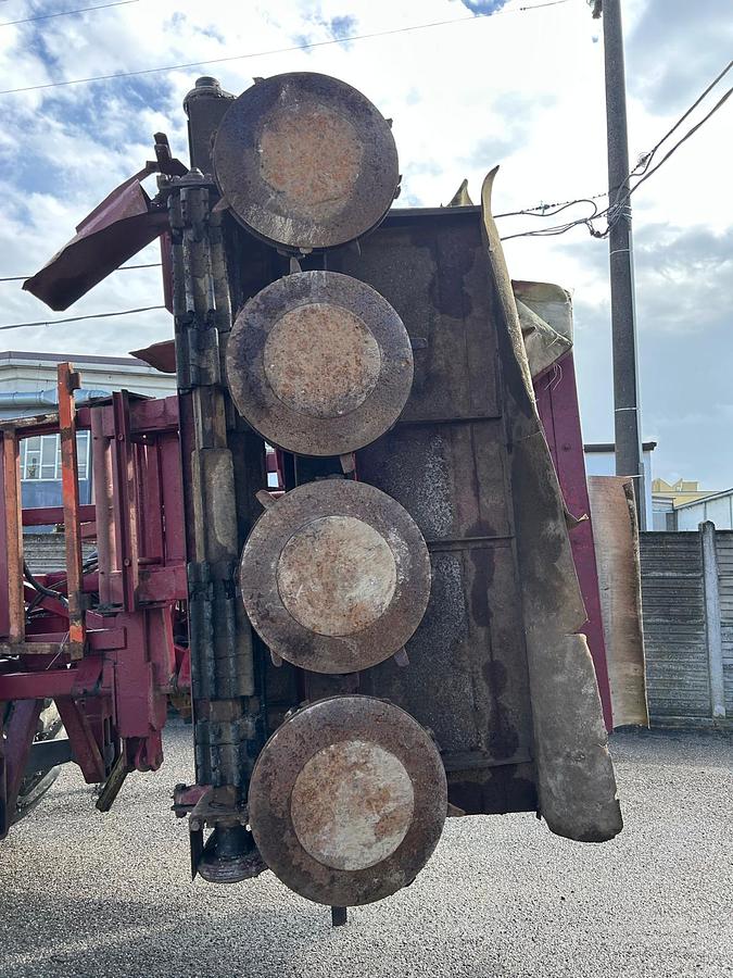 Usato Falciacondizionatrice 8 dischi- tutta idraulica- da 5m