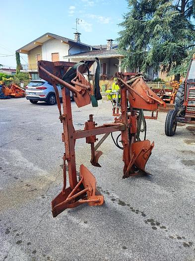 Usato Aratro bivomere Freschi