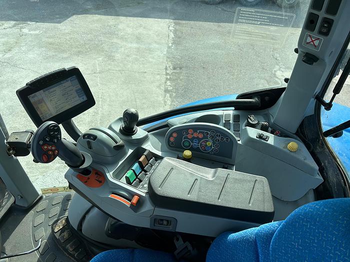 Usato New Holland T7040 autocommand- fr. aria e olio