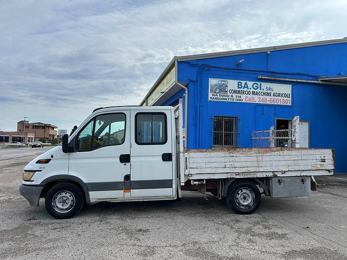 Usato Iveco Daily 29L9 con cabina doppia