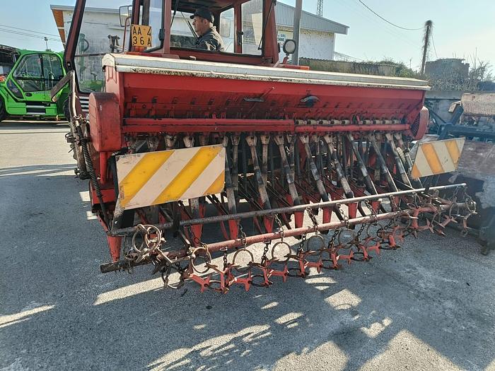 Usato Seminatrice da grano Carraro pampas 300