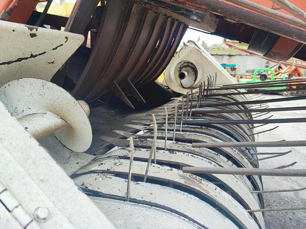 Usato Pressa quadra Hesston modello 4800