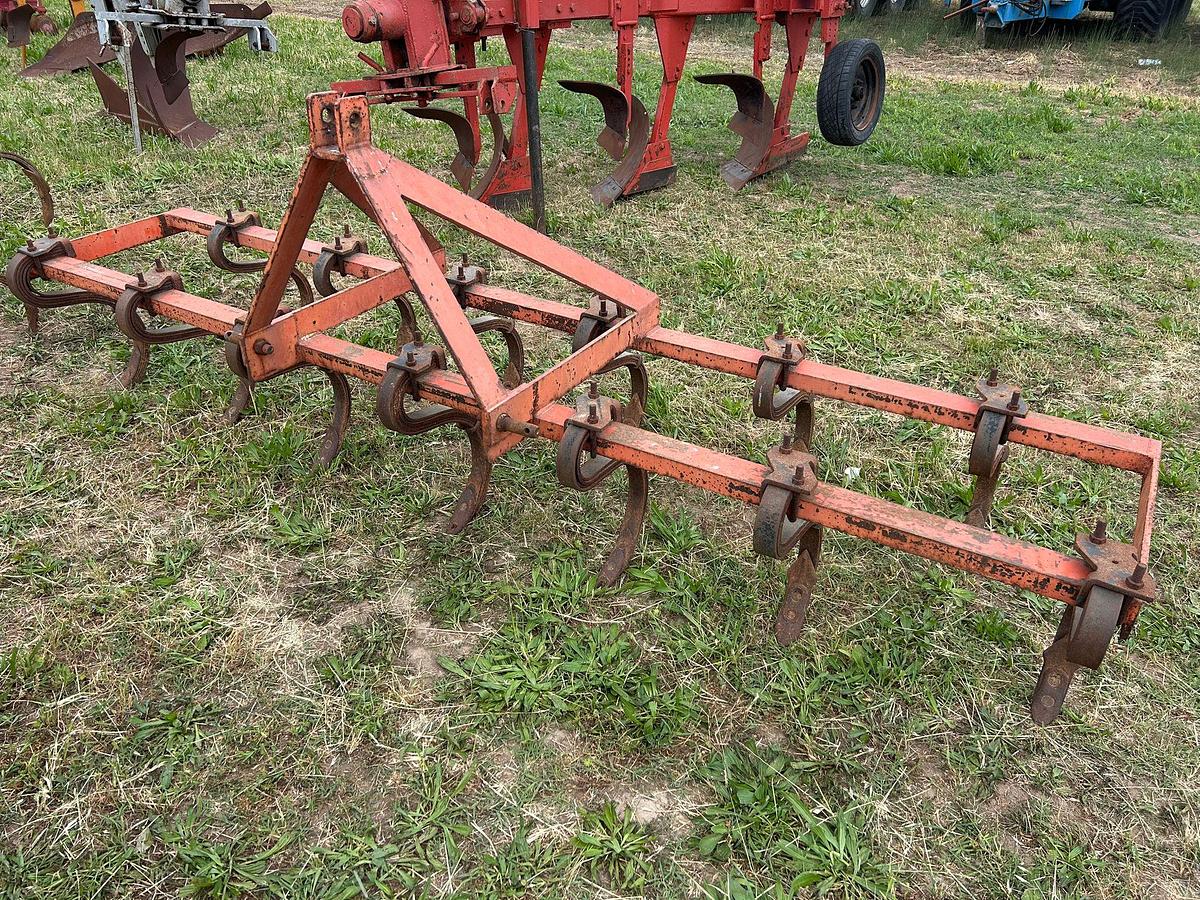 Usato Estirpatore preparatore da 3,10m a 13 ancore