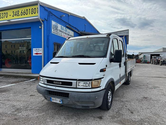 Usato Iveco Daily 29L9 con cabina doppia