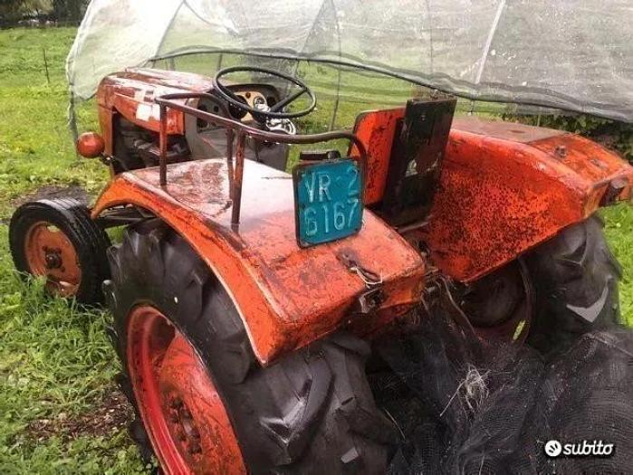 Usato Same 450 V con sollevatore -4 cilindri-funzionante