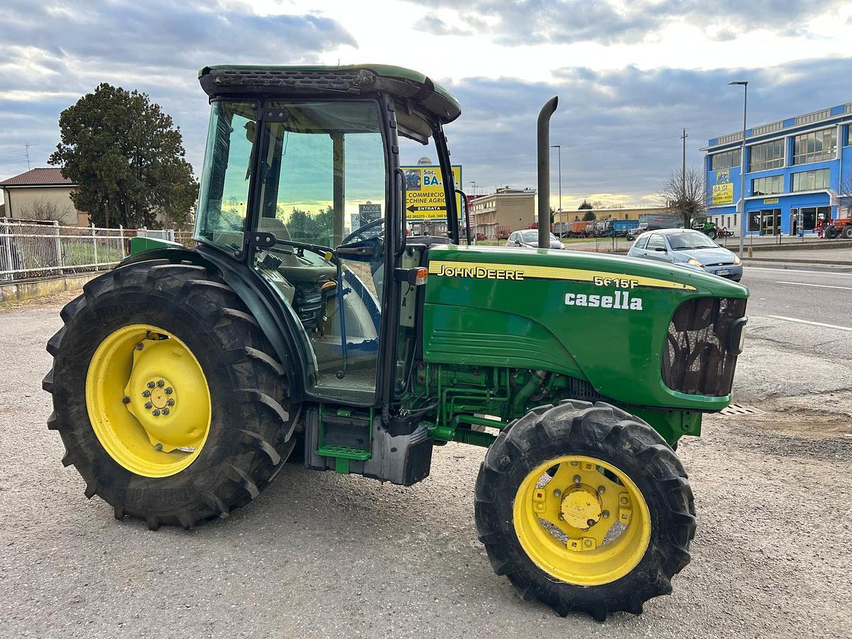 Usato john deere 5615 F-frutteto e vigneto- freni ad olio