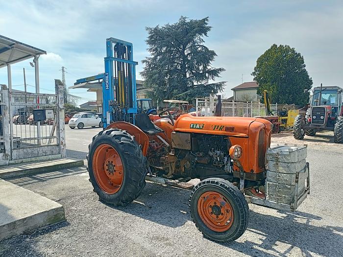 Usato Fiat 411 R con muletto e sollevatore