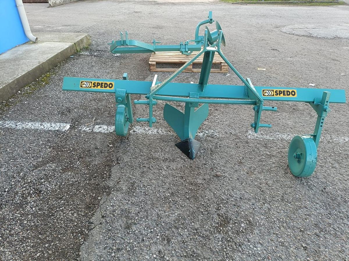 Usato Aratrino scalzatore assolcatore Spedo