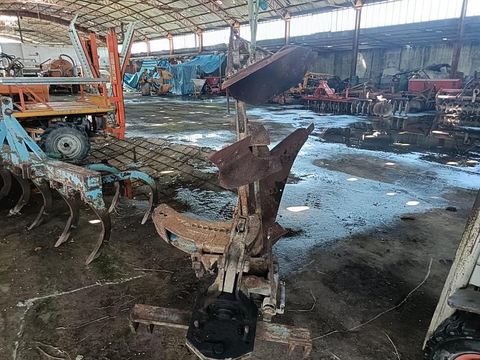 Usato Aratro monovomere voltaorecchio meccanico