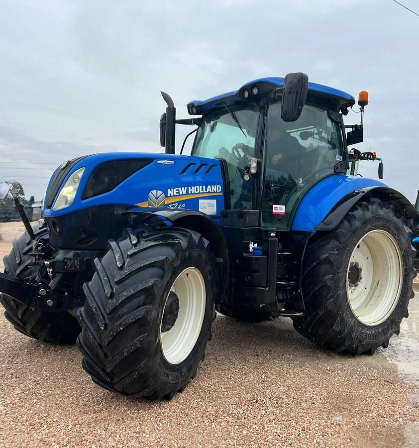 Usato New Holland T 7.210 IN ARRIVO
