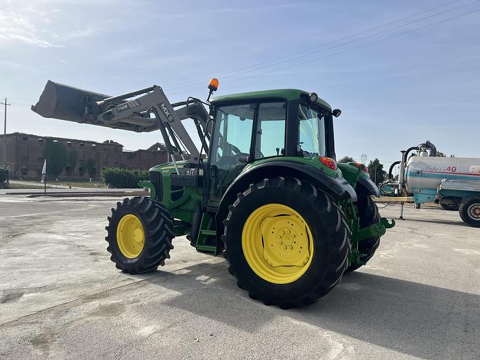 Usato John Deere 6130 caricatore Mailleux T408