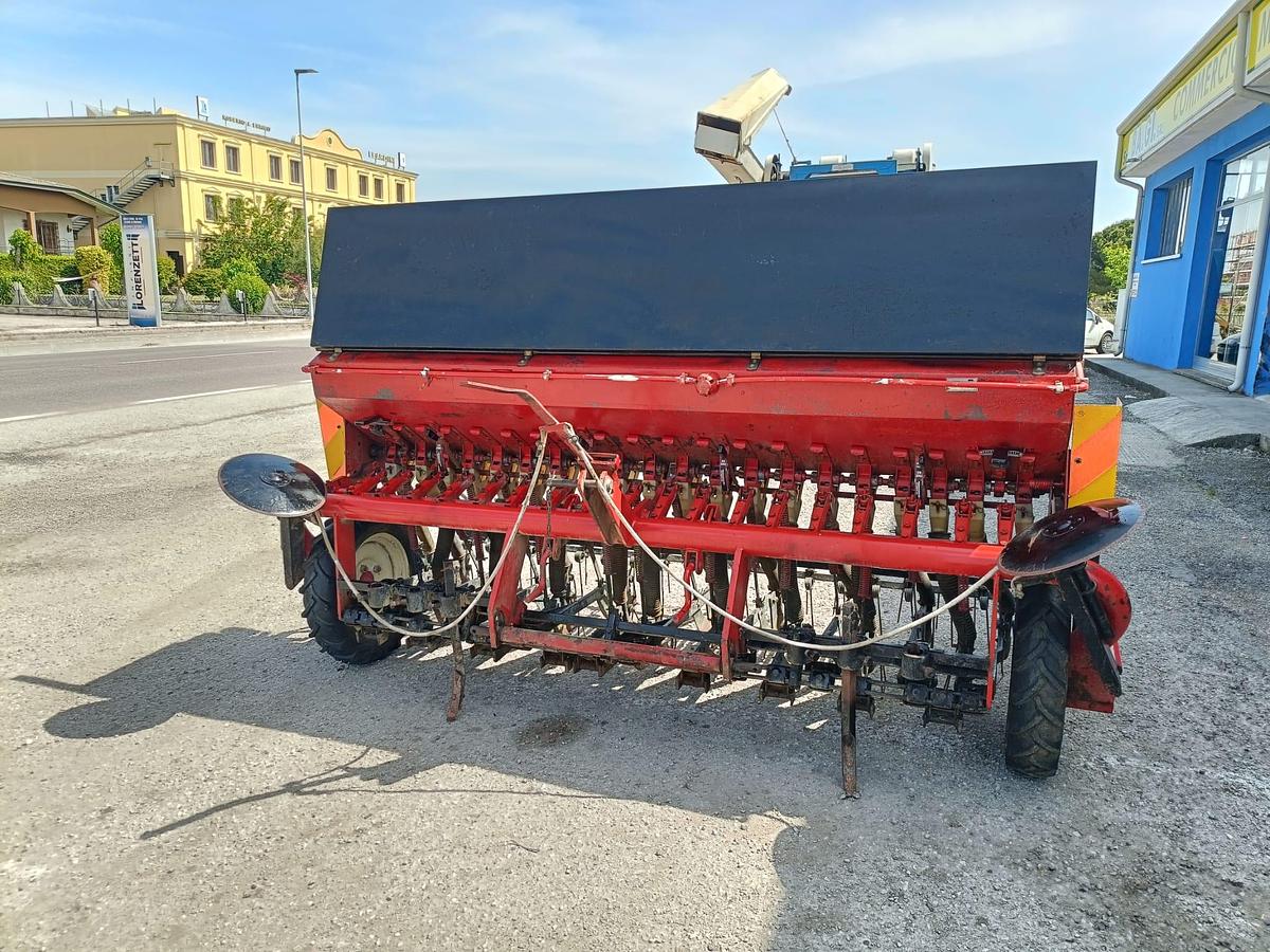Usato seminatrice frumento o semi piccoli da 2,90m