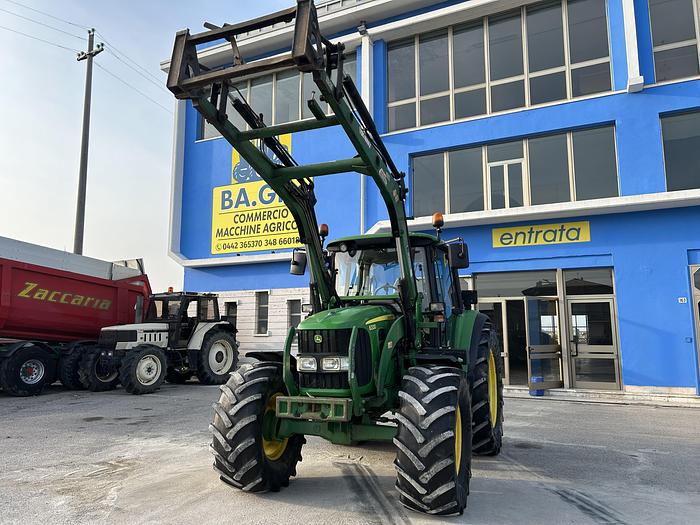Usato John Deere 6330 con caricatore- freni ad aria 200q