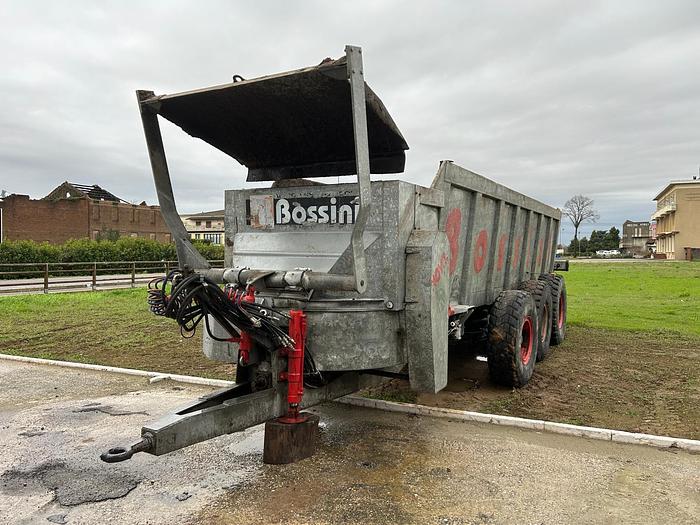 Usato Spandiletame Bossini SB200 a 3 assi- zincato