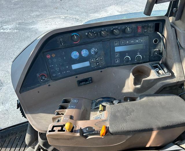 Usato John Deere 8200-CAMBIO NUOVO E MOTORE REVISIONATO