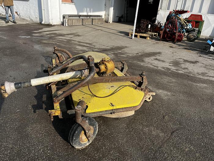 Used Taglia erba marca Hermes da 1,80m