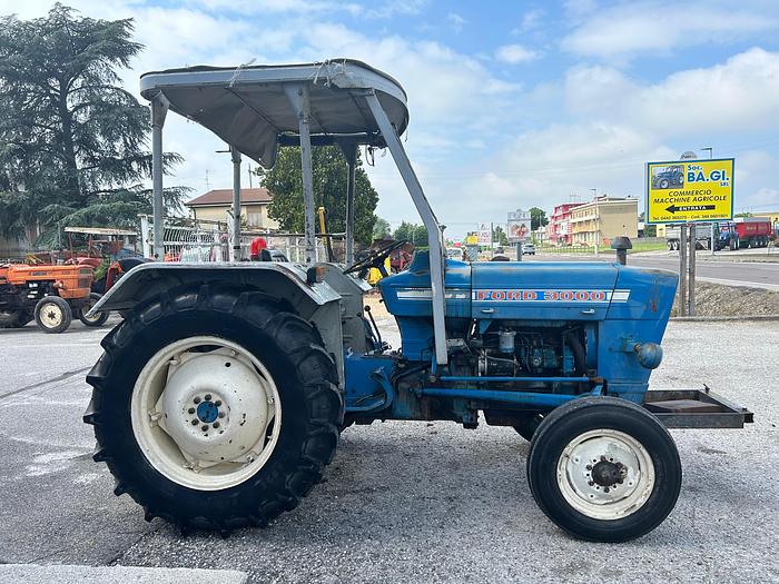 Usato Ford 3000 con tettuccio