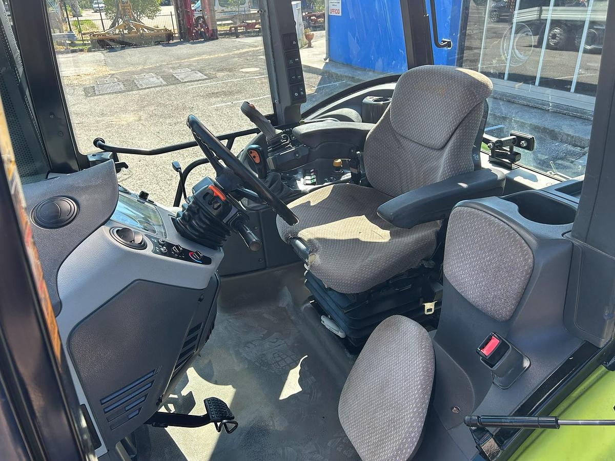 Usato claas arion 430- sollevatore e pto ant.