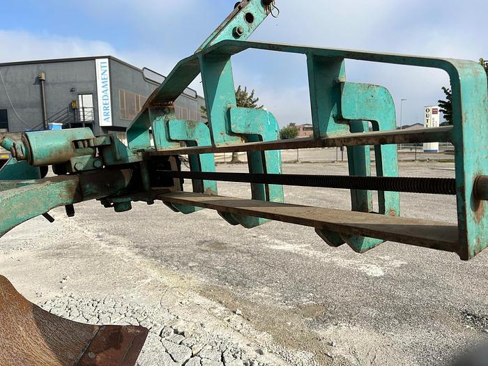 Usato Aratro bivomere singolo Scalmana