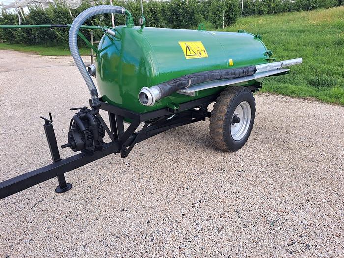 Usato Botte liquame 20 q marca Menegari