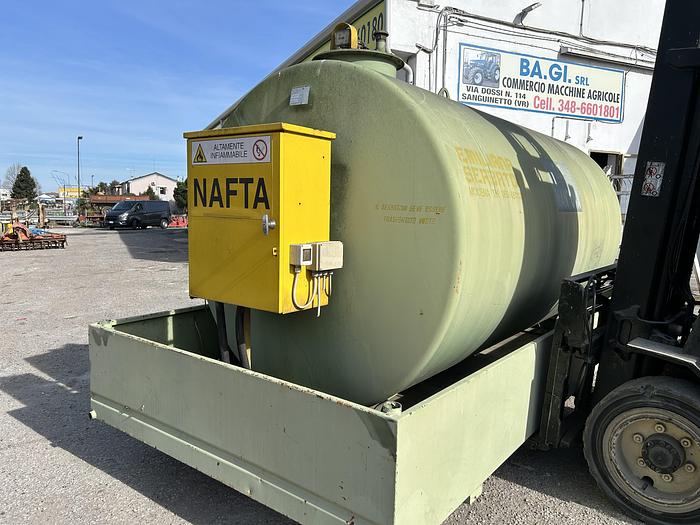 Usato Cisterna da gasolio 7000 litri- anno 2000