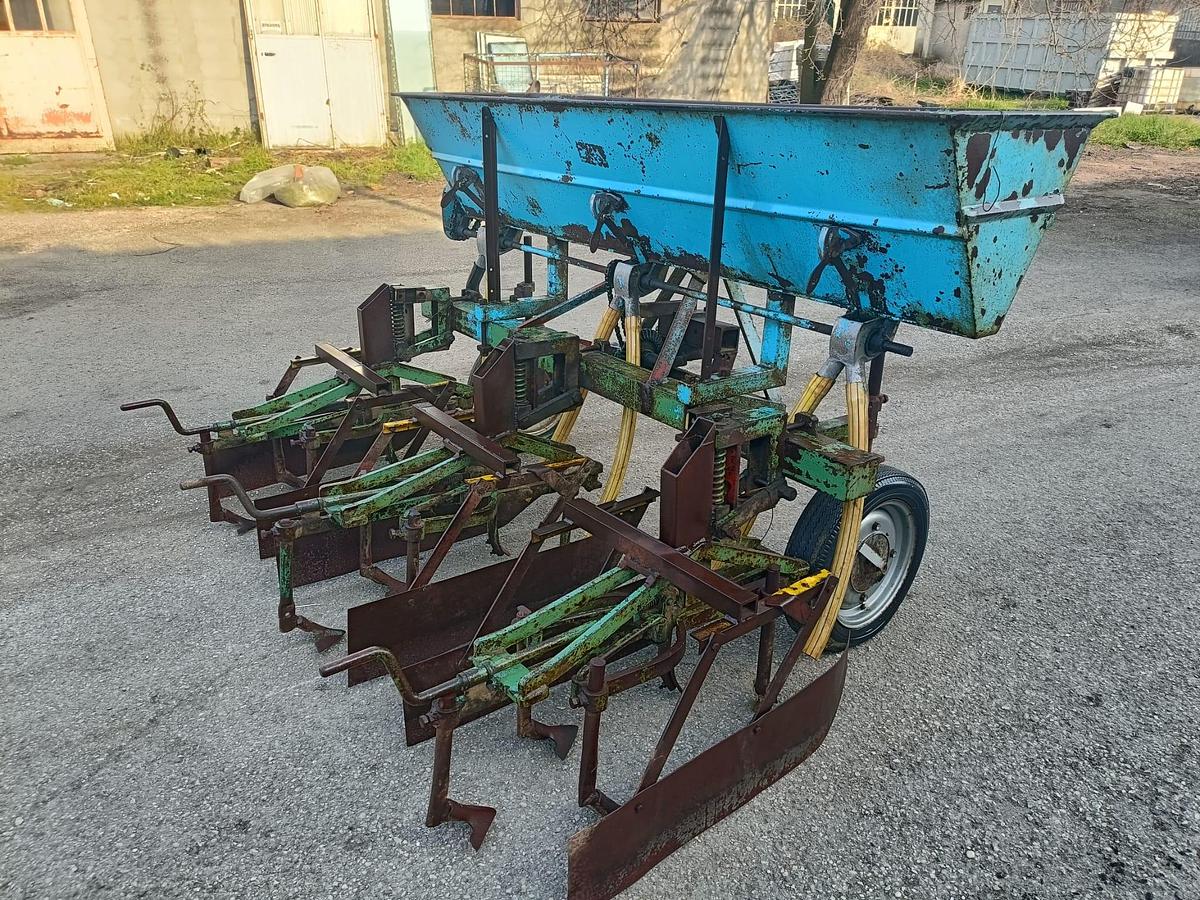 Usato sarchio da 2,20m con file regolabili