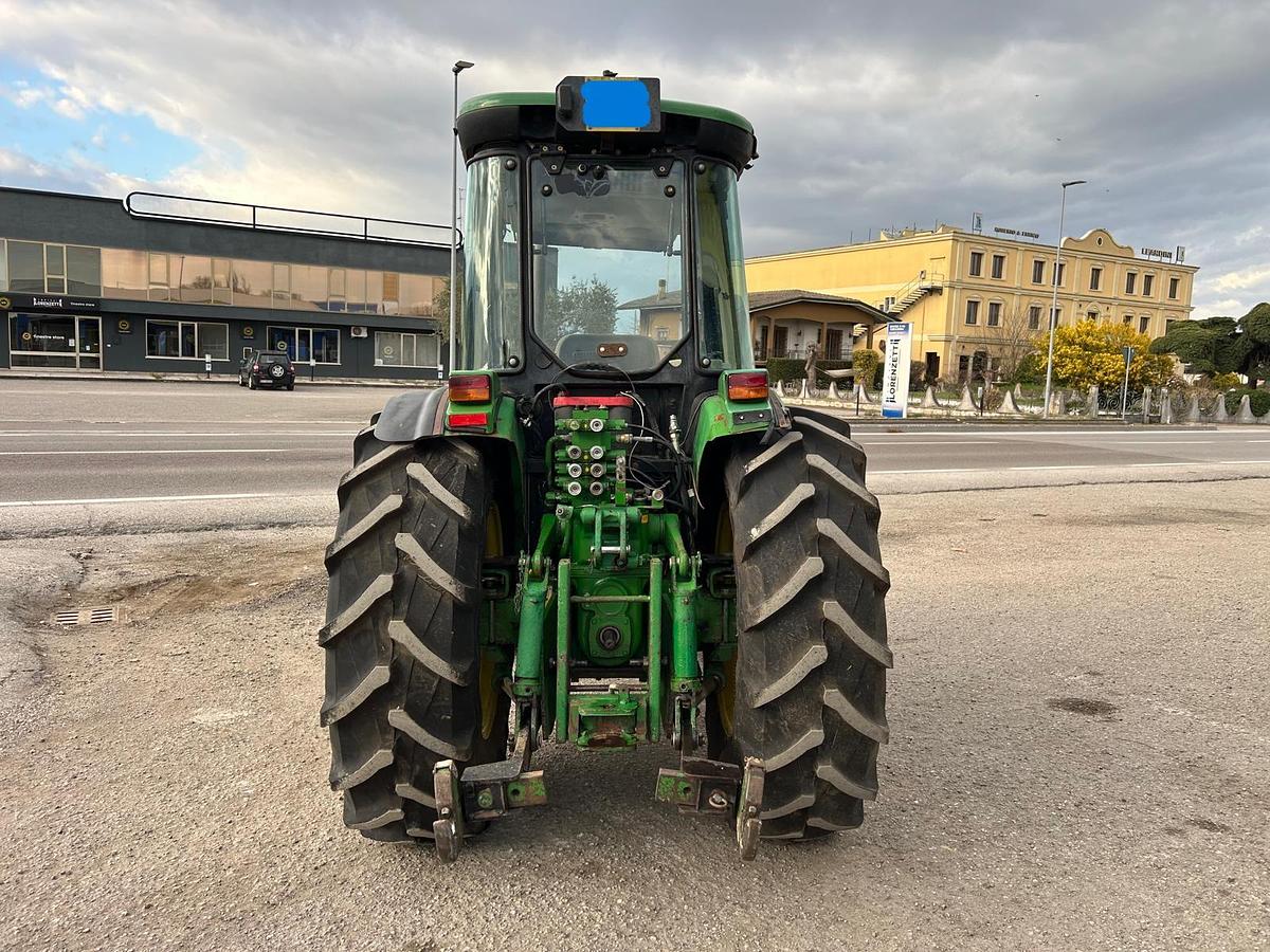 Usato john deere 5615 F-frutteto e vigneto- freni ad olio