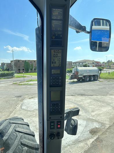 Usato New Holland TG 285-CV 315-ore 11052-anno 2005