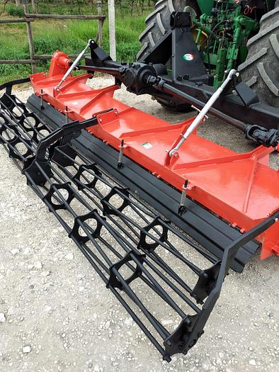 Usato Fresa Parolin da 4m pieghevole idraulicamente