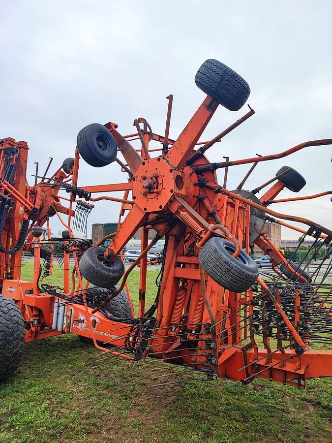 Usato Ranghinatore/Andanatore Kuhn GA15021