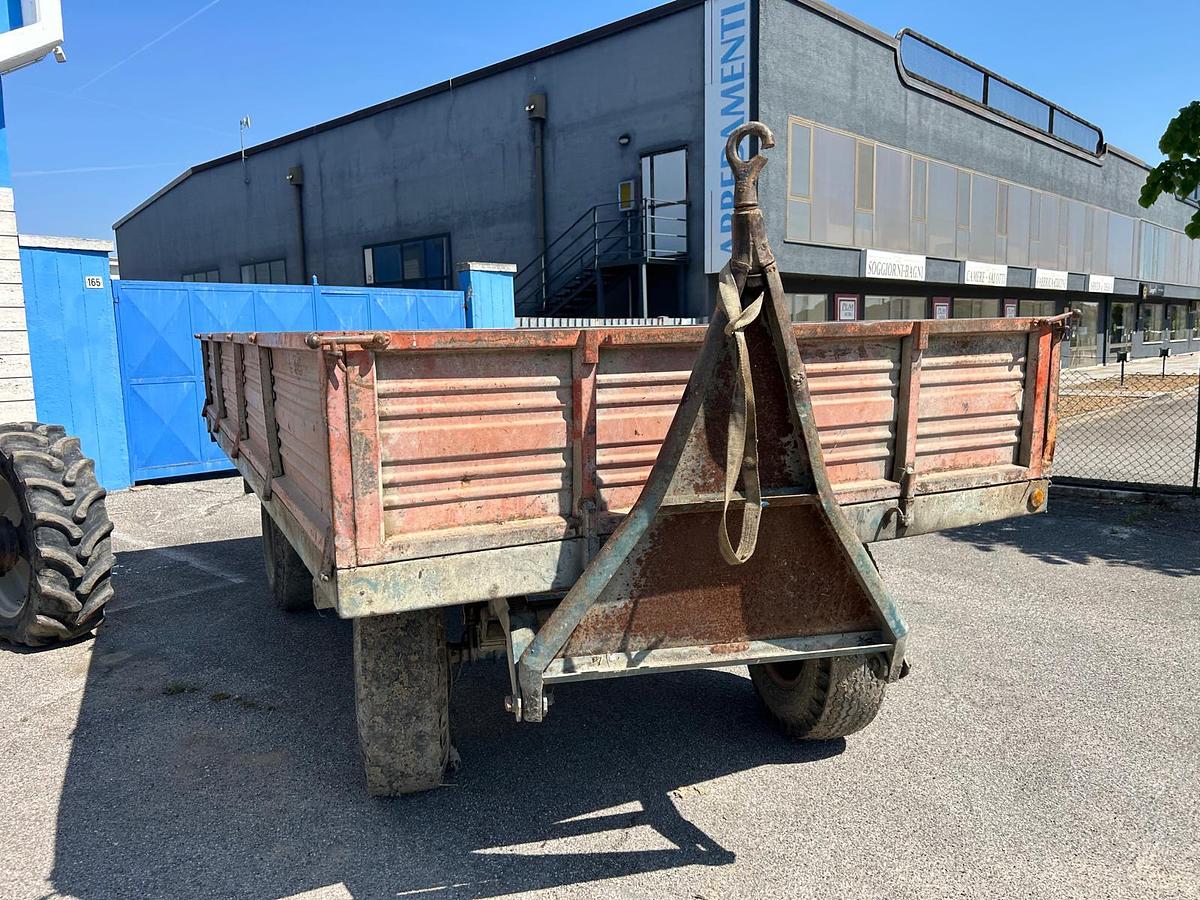 Usato Rimorchio agricolo Mutti con ralla- 50 q 