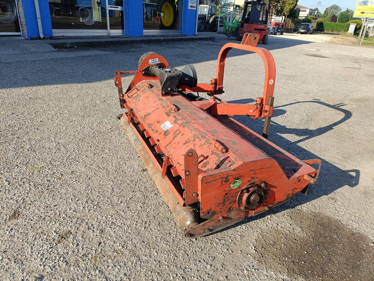 Usato trincia Faustini a mazze da 2m