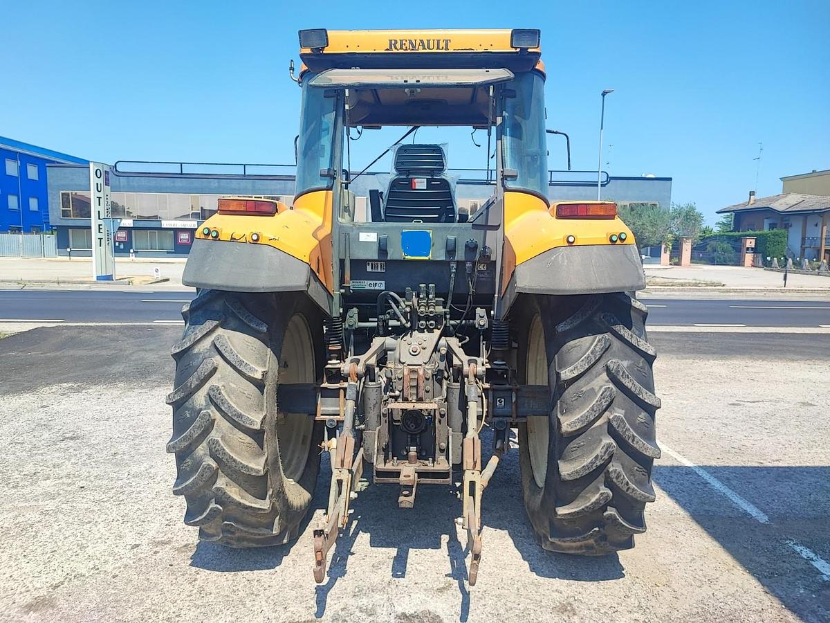 Usato Renault Ares 620 RZ-cabina sospesa