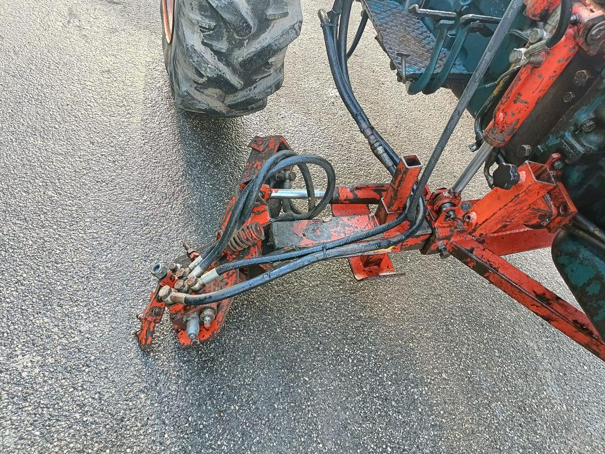 Usato fiat 415 con scalzatore interfilare o lametta per vigneto