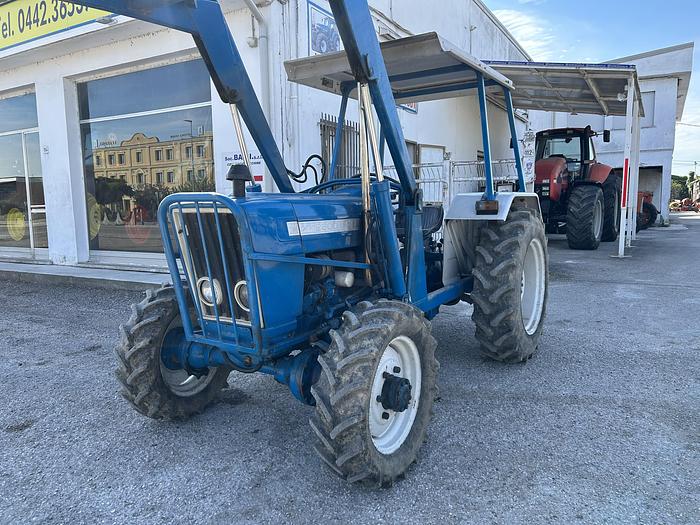 Usato Ford 2600 caricatore-idroguida- CV 45-3 cilindri