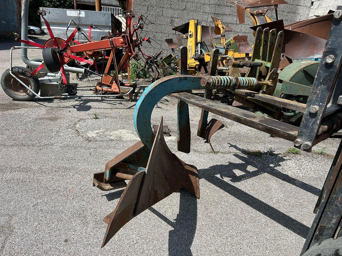Usato Aratro monovomere singolo meccanico