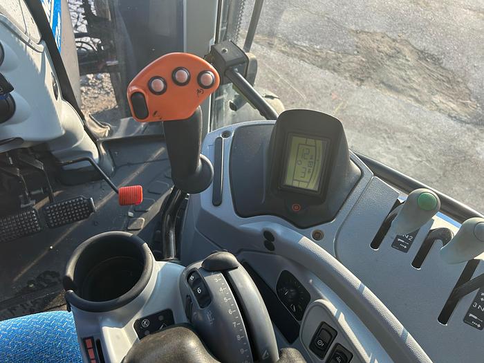 Usato New Holland T7.250-Powershift-fr.aria-5000 ore IN ARRIVO