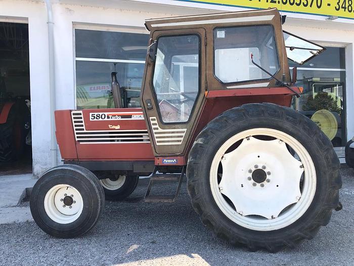 Usato Fiat Agri 580- 2 ruote motrici- cabinato