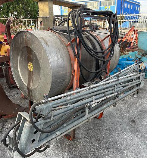 Usato Botte per diserbo zincata marca Carpi da 600 litri