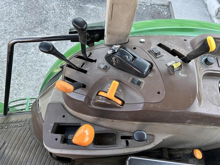 Used John Deere 5820- CV 95- cilindri 4- anno 2004