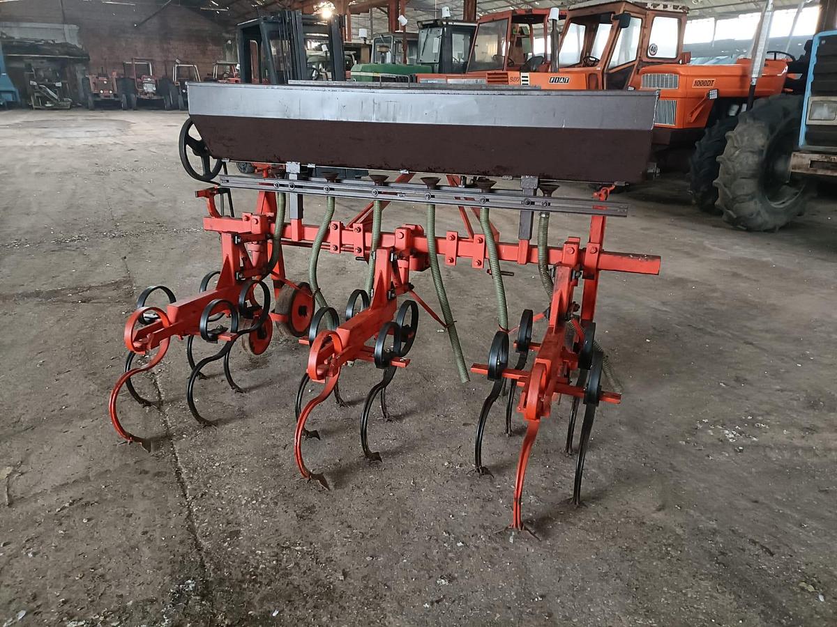 Usato sarchio con spandiconcime da 1,95m