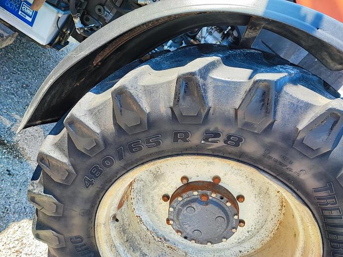 Usato New Holland TS 110-5400 ore-4 cil.-fr.aria 200q