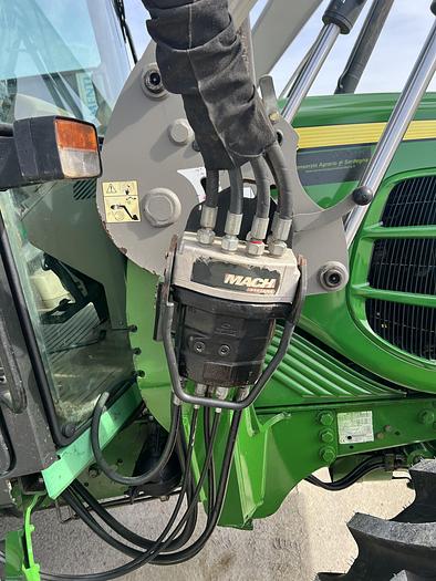 Usato John Deere 6130 caricatore Mailleux T408