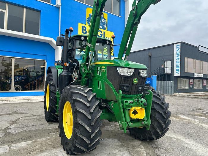 Usato John Deere 6155 M con caricatore JD