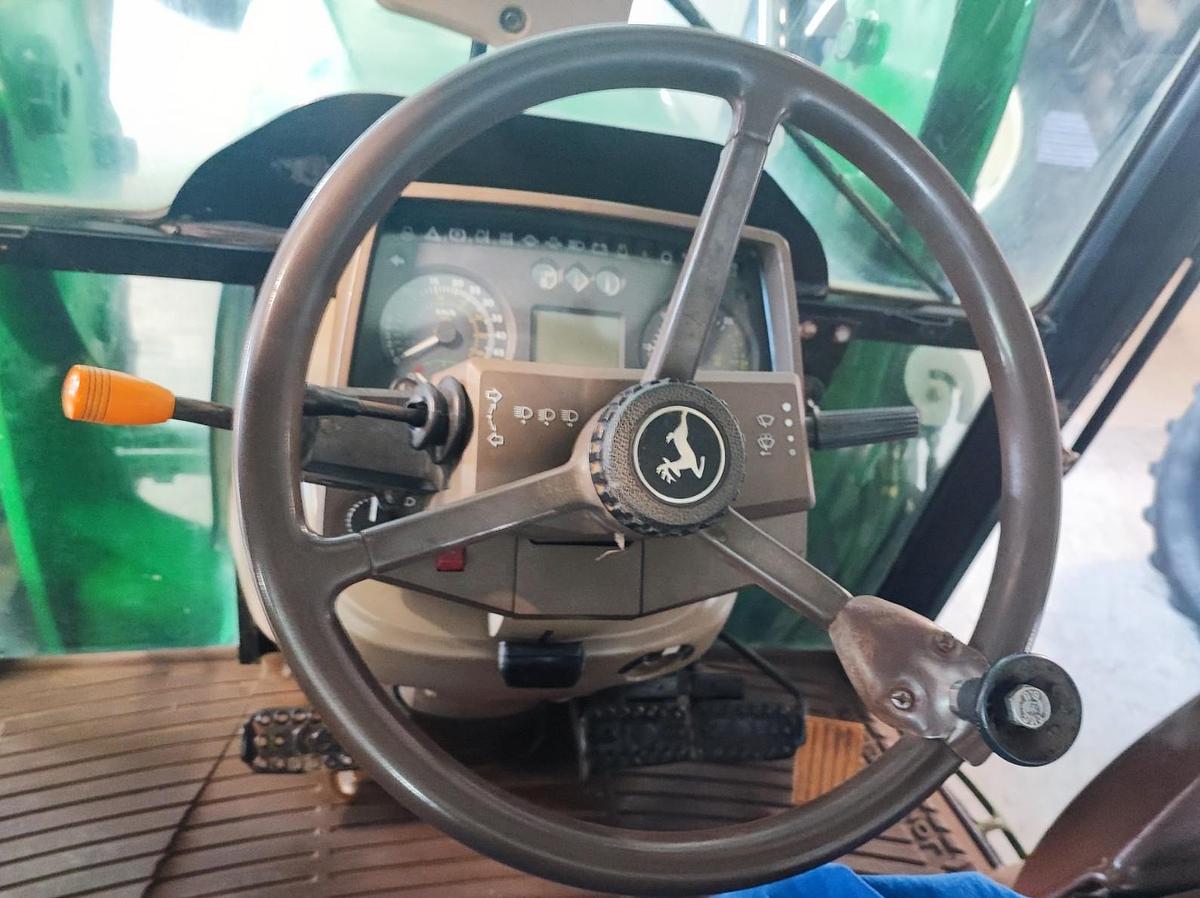 Usato John Deere 5620-caricatore e forche