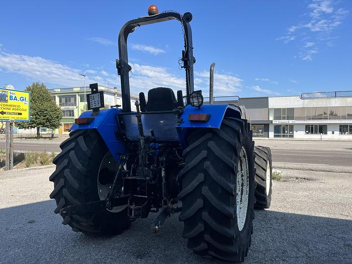 Usato New Holland TL100 A con caricatore SIGMA 4