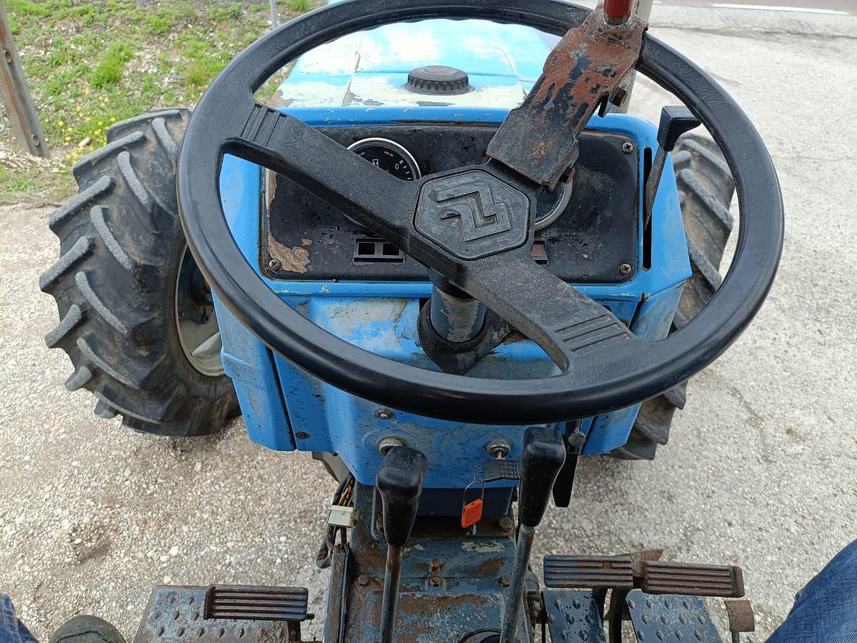 Usato Landini 8500- idroguida e distributori idraulici