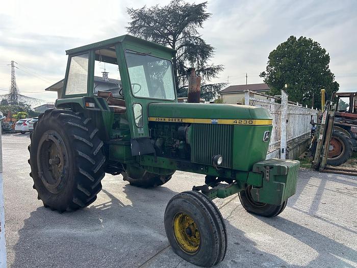 Usato John Deere 4230 con idroguida